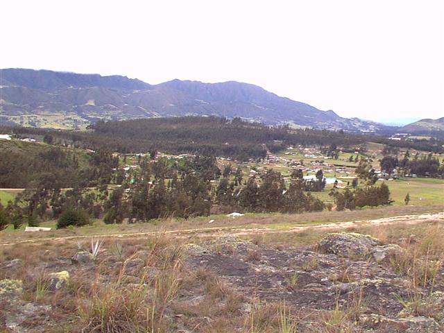 El valle y el pueblo de Suesca desde lo alto