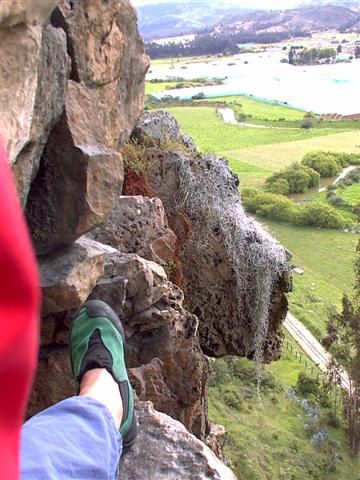Asegurando con el valle a la espalda